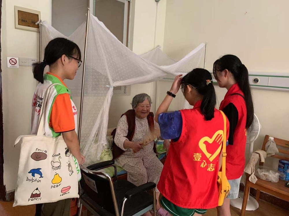 news-Dezheng-Participation in Home for the Elderly-img